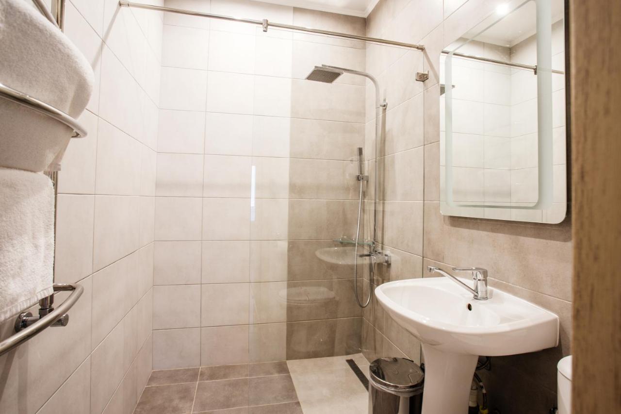 Discovery Hotel Lviv Exterior foto