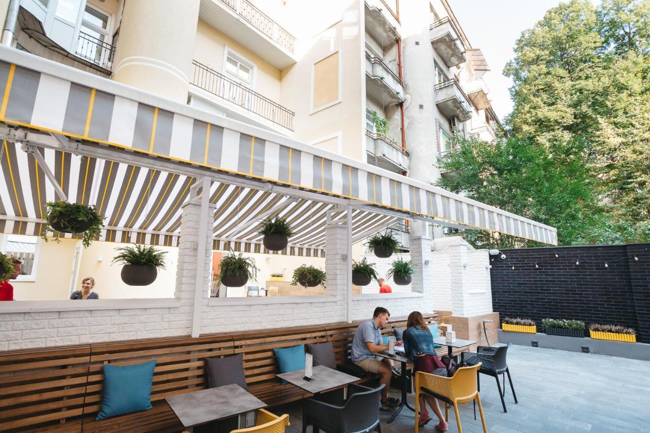 Discovery Hotel Lviv Exterior foto